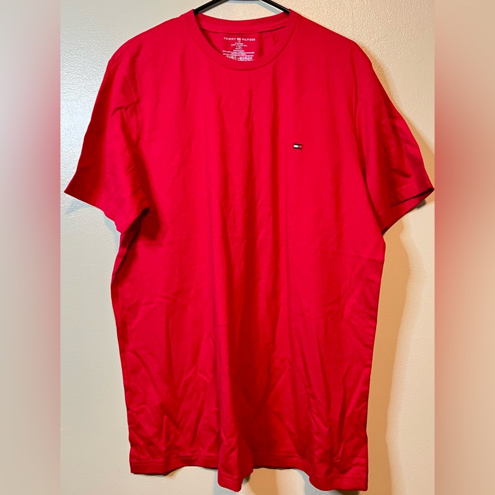 TOMMY HILFIGER Men’s Core Flag Crewneck Tee